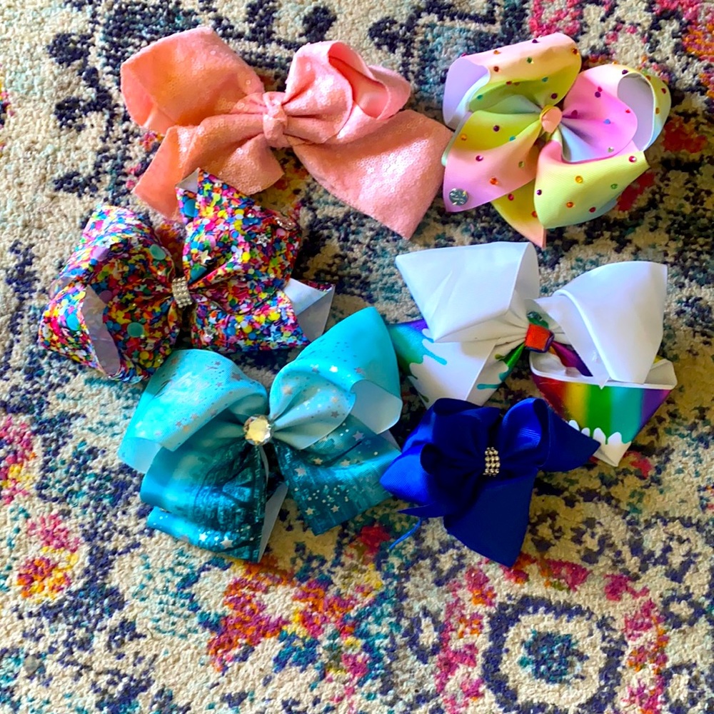 Girls accessories